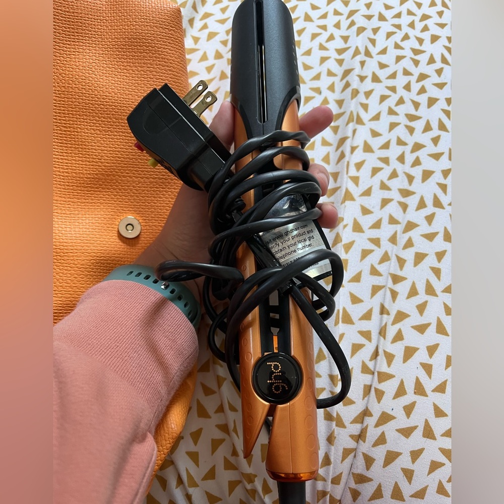 GHD GOLD AMBER SUNRISE PERFORMANCE STYLER FLAT IRON - 1 INCH.
